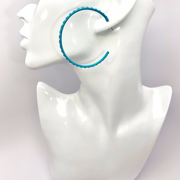 Kendra Scott Jewelry - KENDRA SCOTT VAL AQUA HOOP EARRINGS